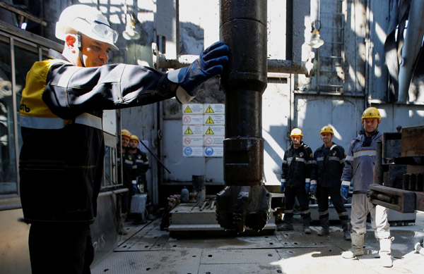 Lagos oilfield reserves rise, investors eye gas project