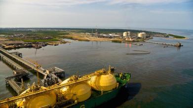 Nigeria will invest in gas to boost economy 
